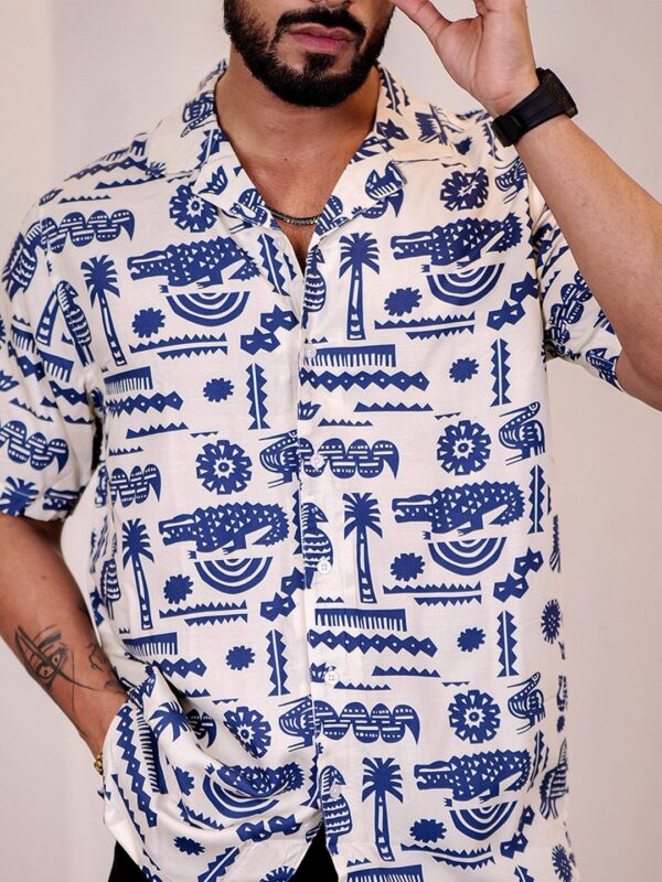 Graphic Printed Spread Collar Pure Cotton Casual Shirt - Image 3