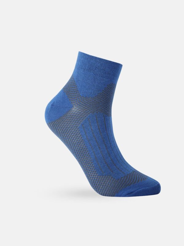 Women Set of 3 Patterned Ankle-Length Socks - Image 2