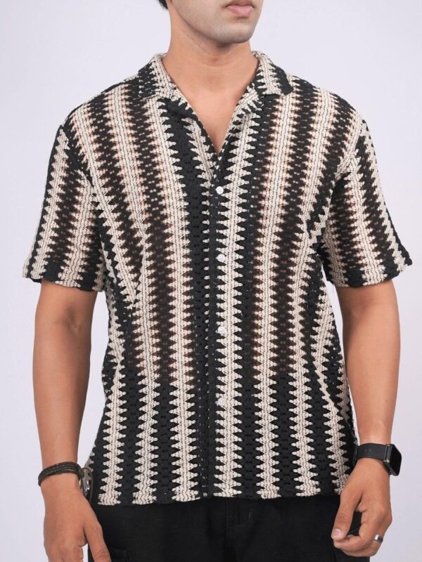 Striped Modern Fit Cutaway Collar Short Regular Fit Shirt - Image 3